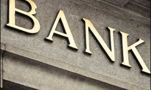 معایب افتتاح حساب بانکی قبل از ورود به انگلیس